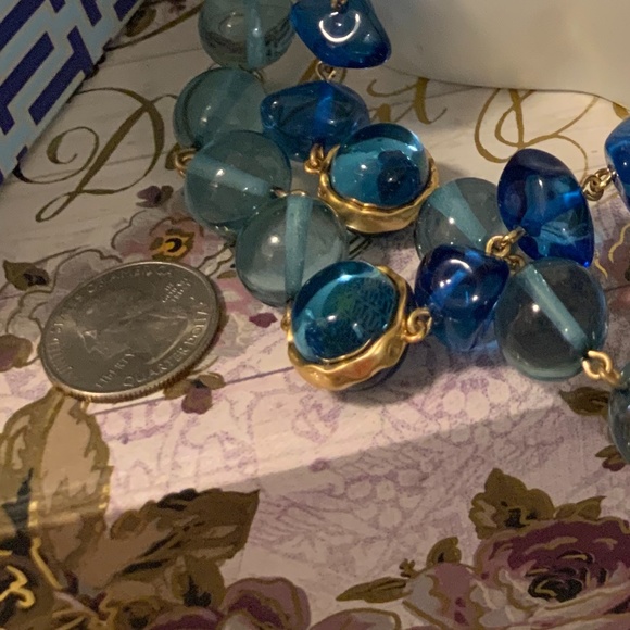 Elegant Blue and Gold Necklace - Picture 7 of 13